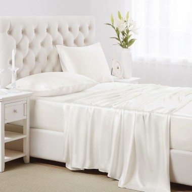 Ivory 22 Momme Mulberry Silk Sheet Set UK