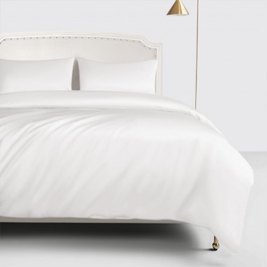 White 22 Momme Mulberry Silk Duvet Cover UK